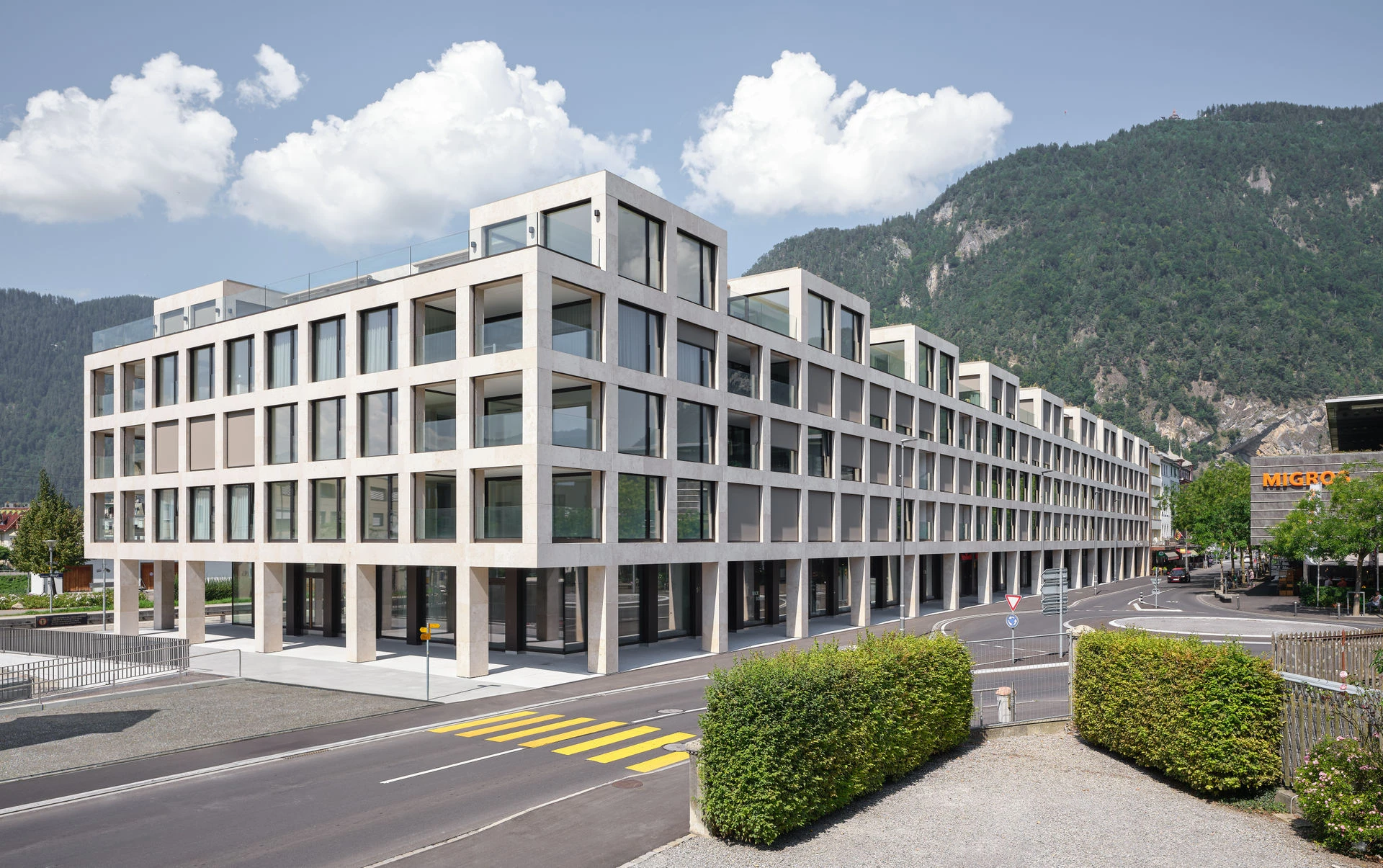 18 07 Station West Interlaken 01 IB DSCF1860