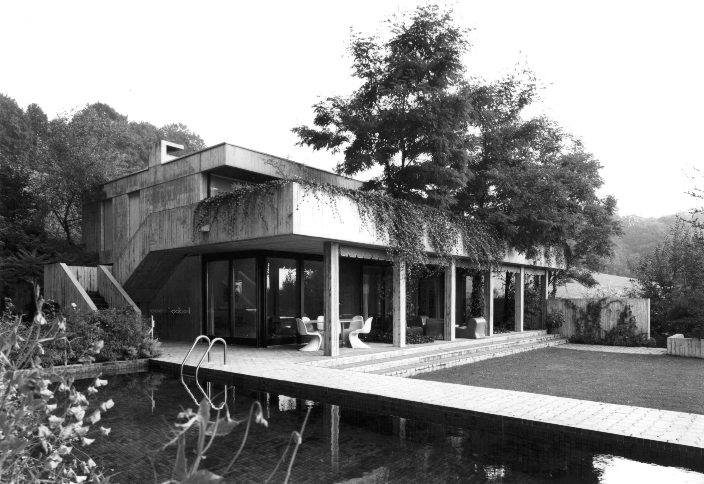 82 11 EFH Haldenweg Muri 01 BJ