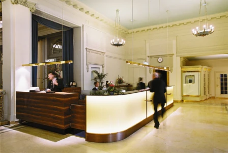 99 25 Hotel Bellevue Palace 02